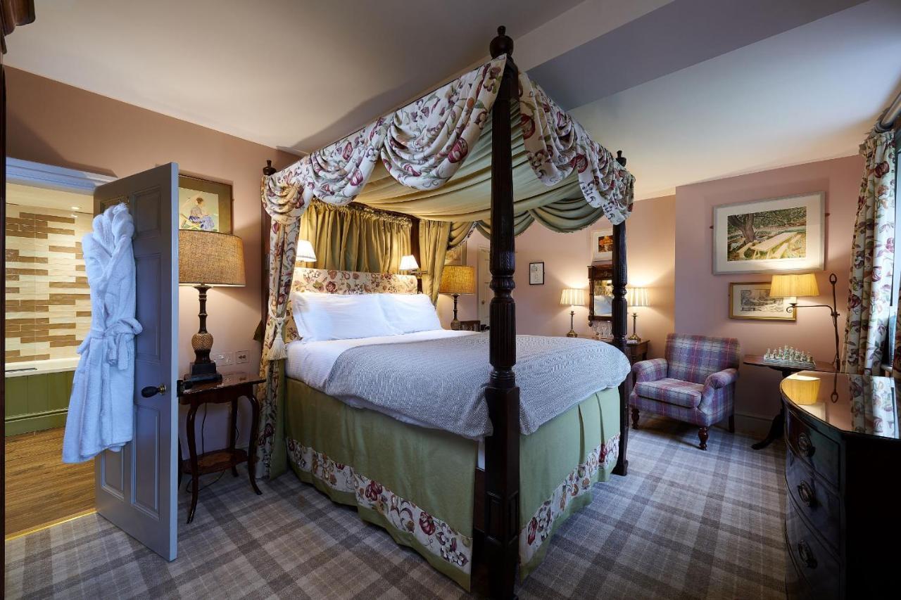 The Pilsley Inn - Chatsworth باسلو المظهر الخارجي الصورة