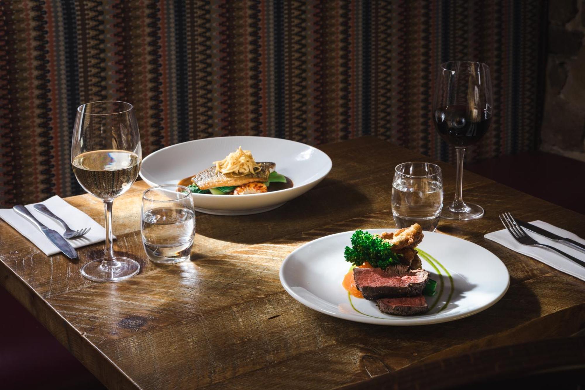 The Pilsley Inn - Chatsworth باسلو المظهر الخارجي الصورة