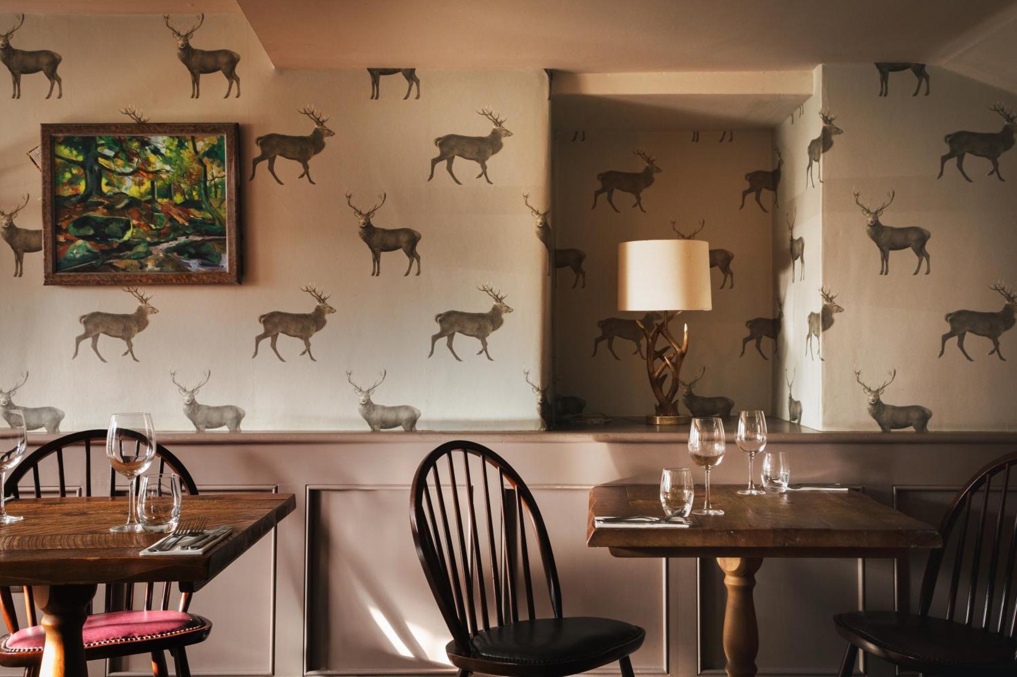 The Pilsley Inn - Chatsworth باسلو المظهر الخارجي الصورة