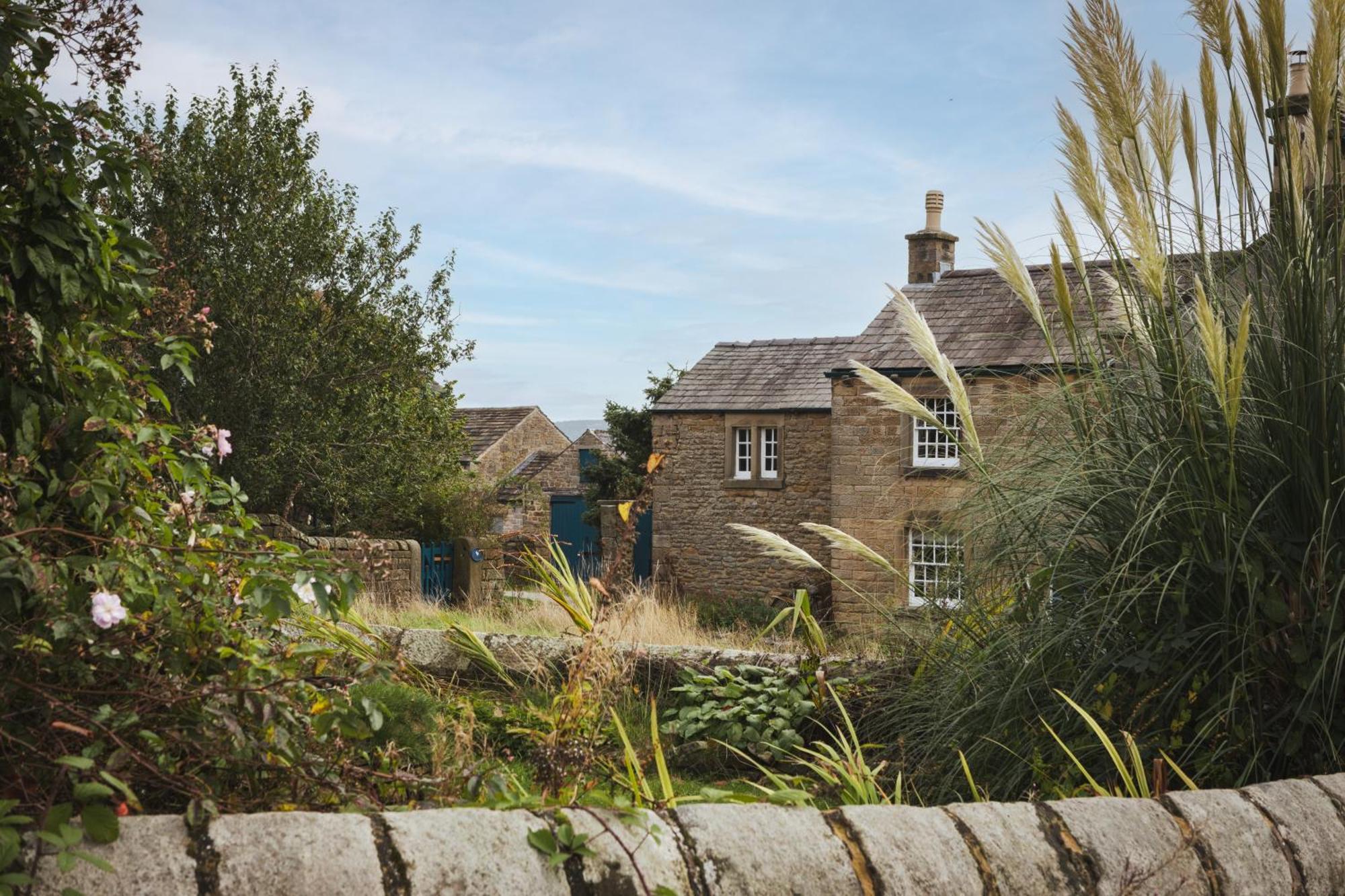 The Pilsley Inn - Chatsworth باسلو المظهر الخارجي الصورة
