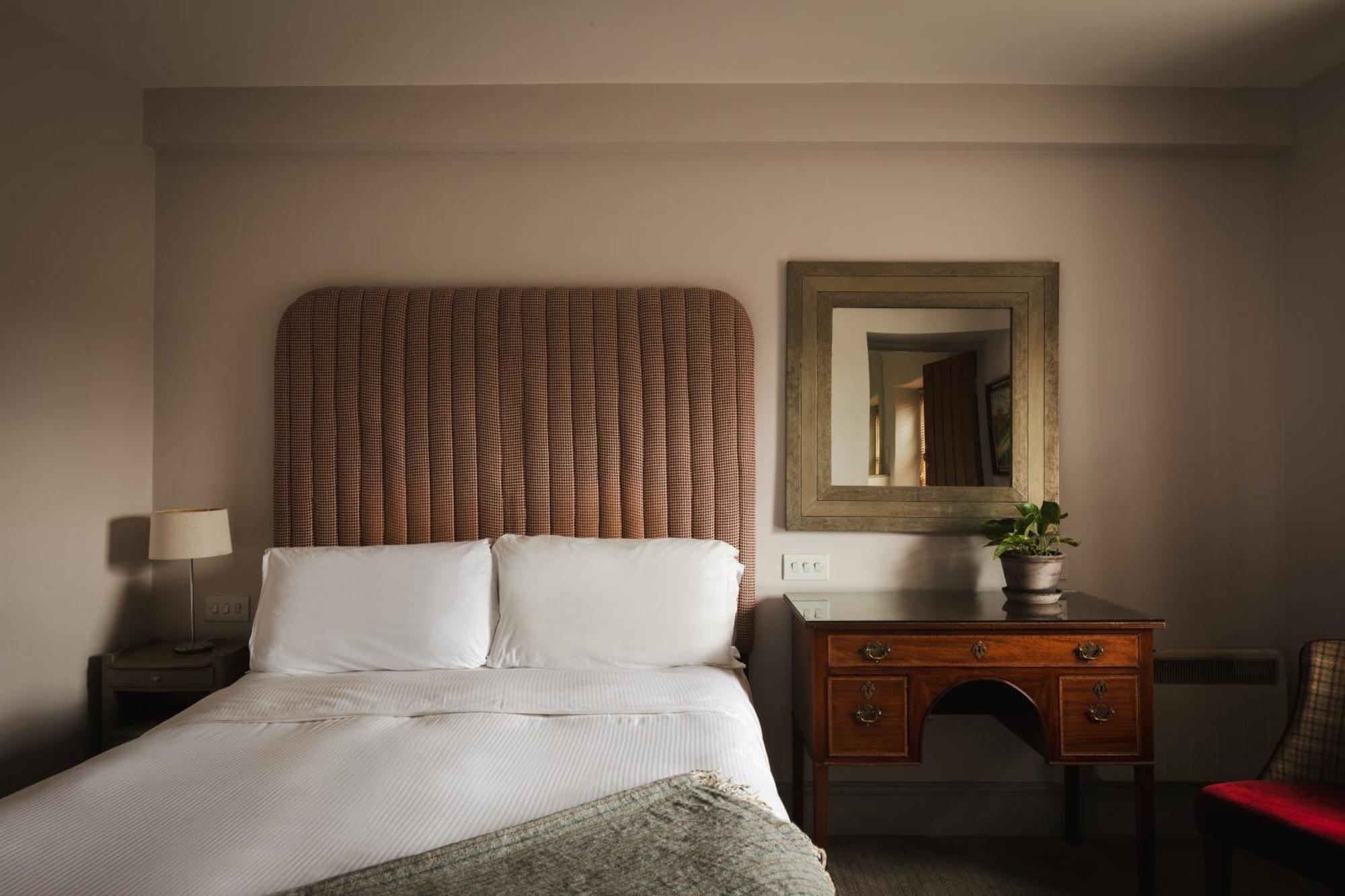 The Pilsley Inn - Chatsworth باسلو المظهر الخارجي الصورة
