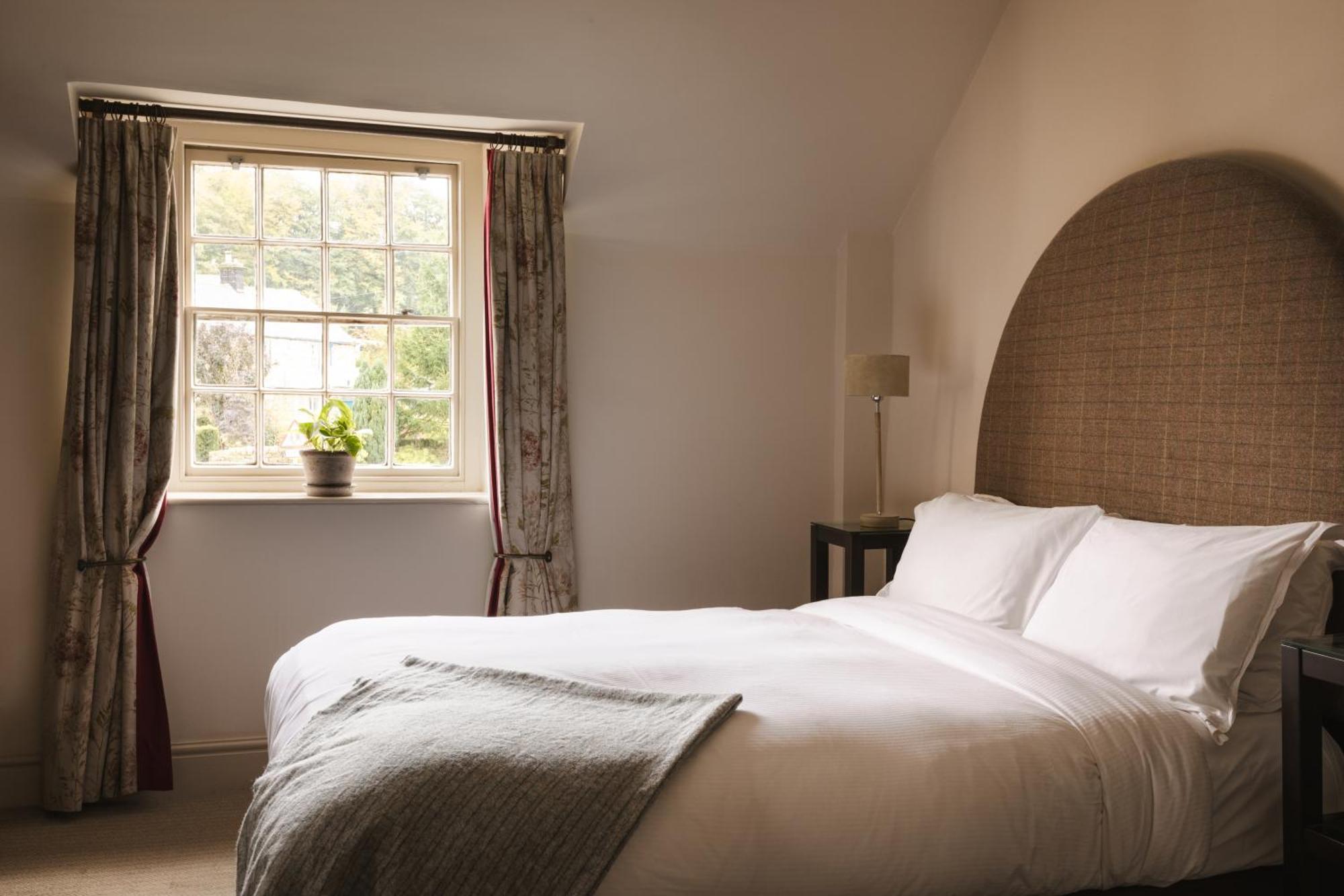The Pilsley Inn - Chatsworth باسلو المظهر الخارجي الصورة