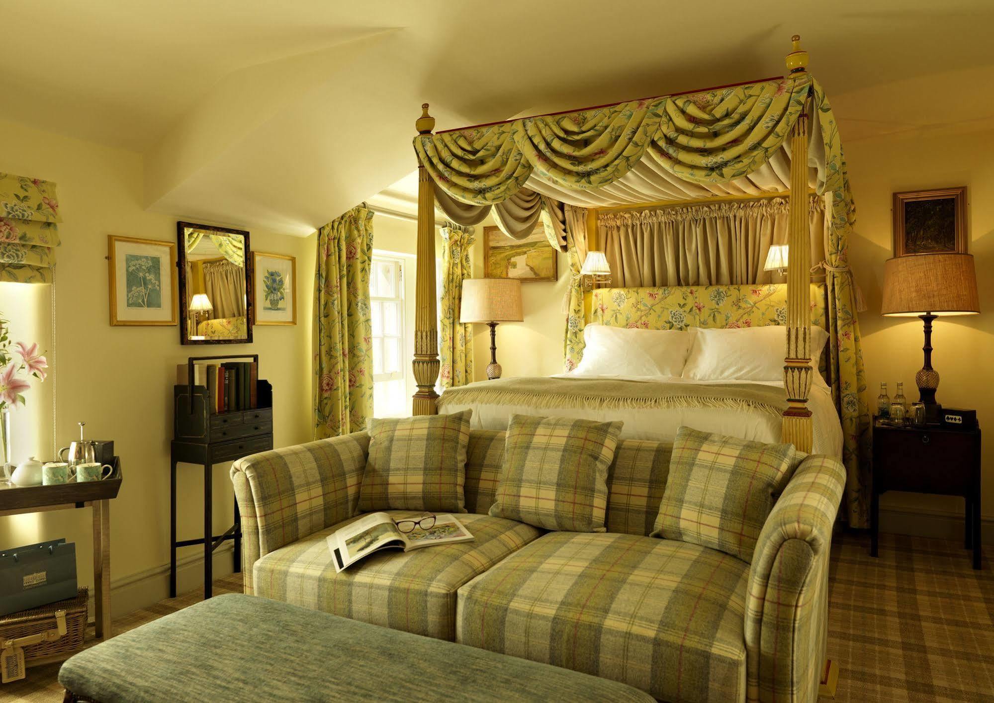The Pilsley Inn - Chatsworth باسلو المظهر الخارجي الصورة